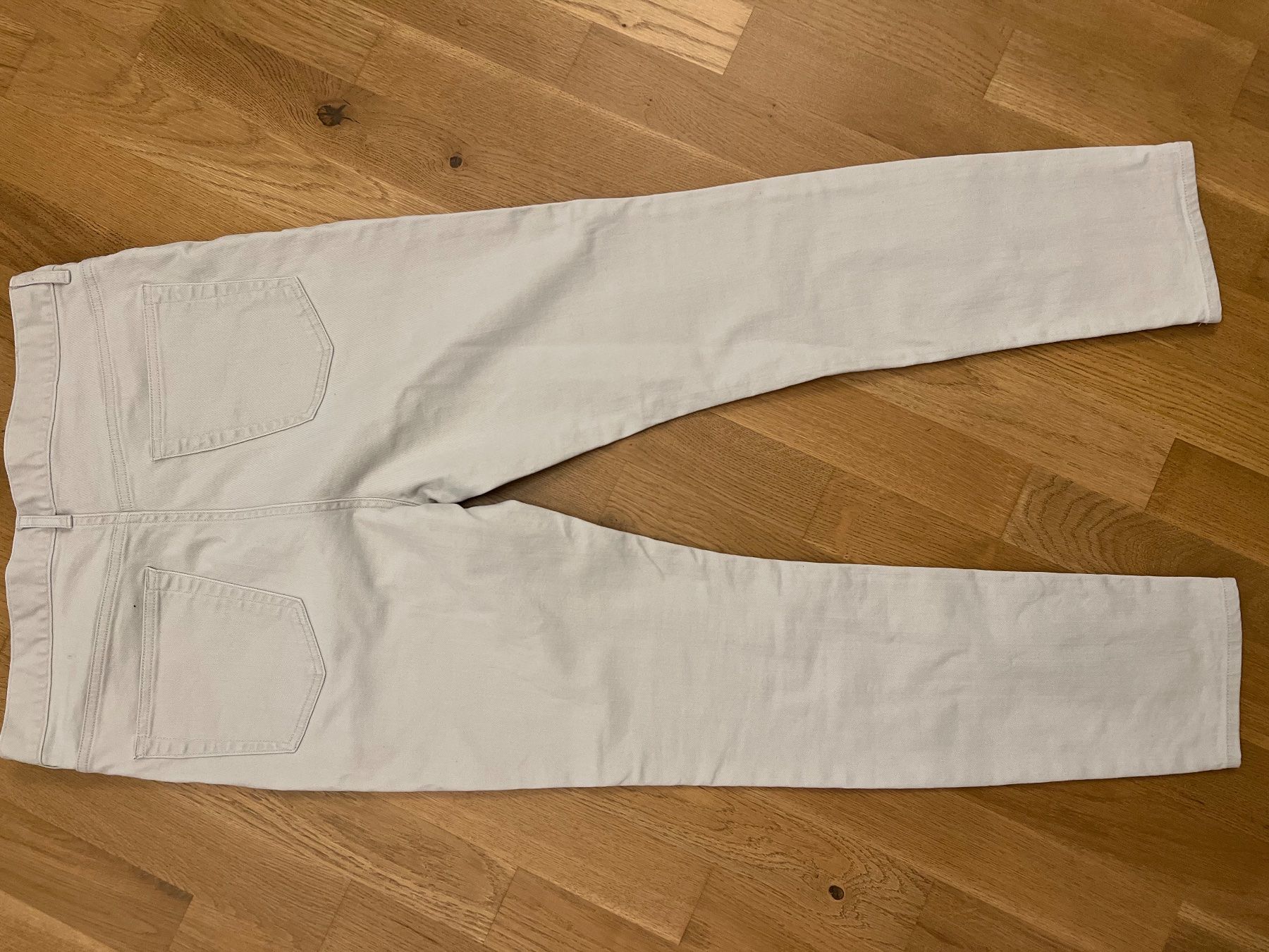 H&M Pantaloni: Hellbeige Jeans-Hose / EUR32 – Usato da Altendorf venduto da wqv_97 3