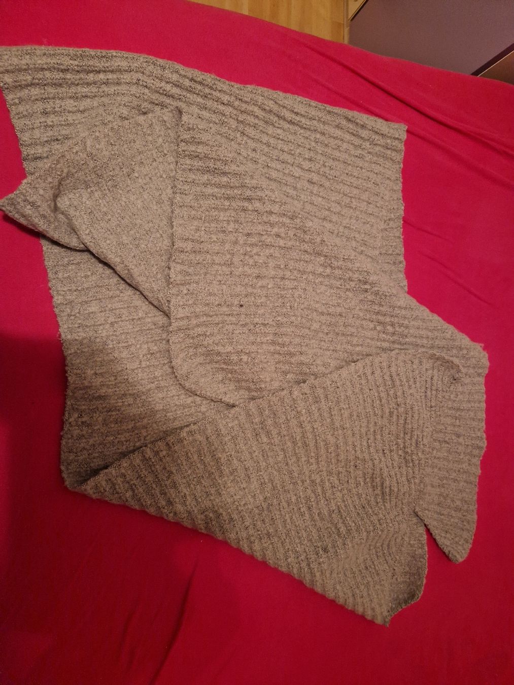Lotti di vestiti: Strickpullover im Set inkl. schal – Nuovo (secondo la descrizione) da Ebikon venduto da kov_9vqb 2