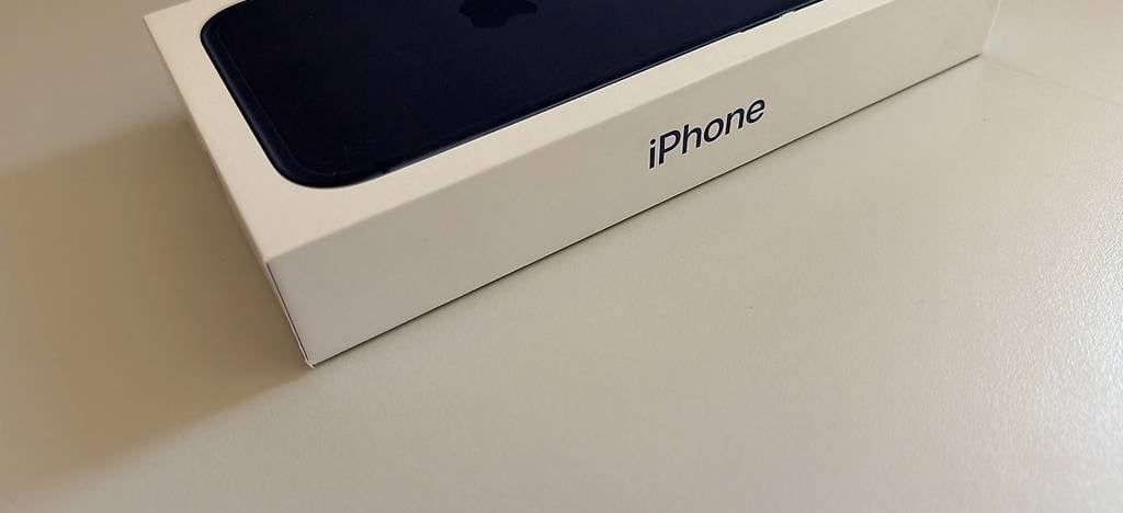 Handys / Smartphones: iPhone 17 Pro Max 512 GB Deep blue neuf scellé – Gebraucht aus Pully von forceed 1