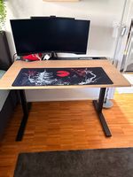 Bureau IKEA MITTZON  Plaqué chêne / Noir  Très bon état