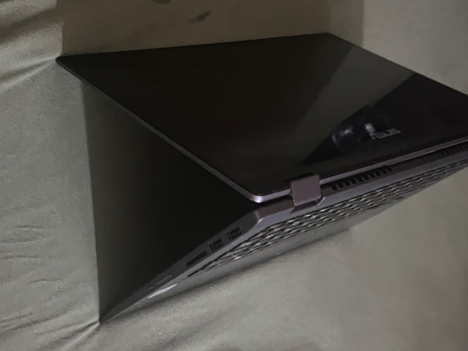 Asus Notebook: Asus Laptop Core i5 10th GEN// SonicMaster// – Usato da Zürich venduto da aro_sgq2 4