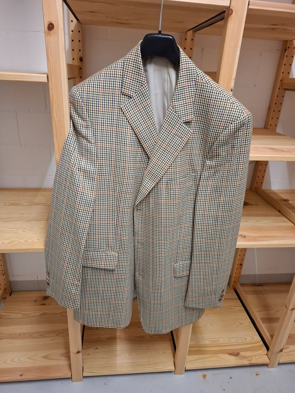 Burberry Giacche: Burberry Sakko Grösse 58 – Usato da Glattbrugg venduto da Orfilito