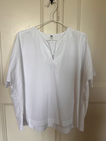 Uniqlo white cotton poplin blouse 