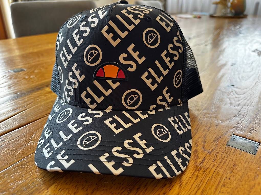 Hüte, Mützen & Caps: Snapback Cap: Ellesse – Gebraucht aus Rickenbach von salpi14