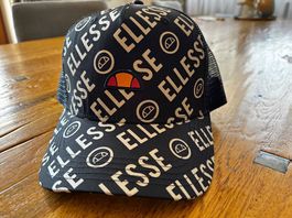 Snapback Cap: Ellesse