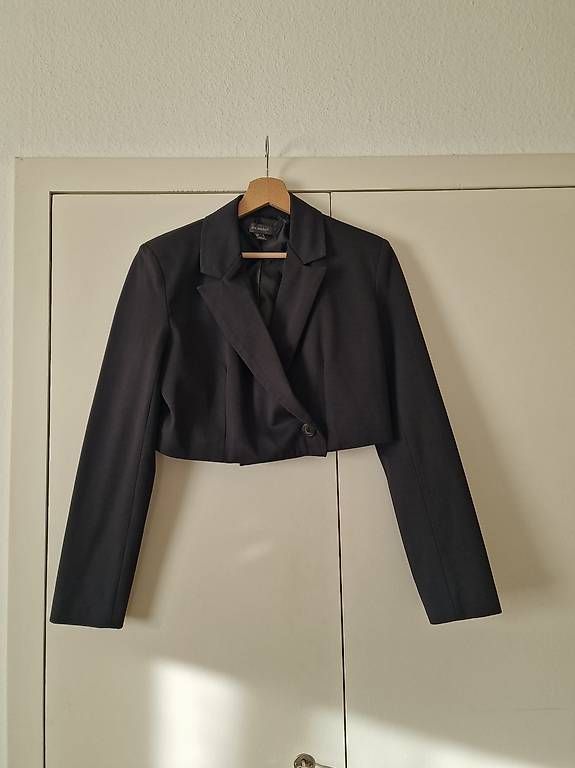 Giacche: Kurzez schwarzer Blazer - Grösse 38 – Usato da Dällikon venduto da m.py_92 1