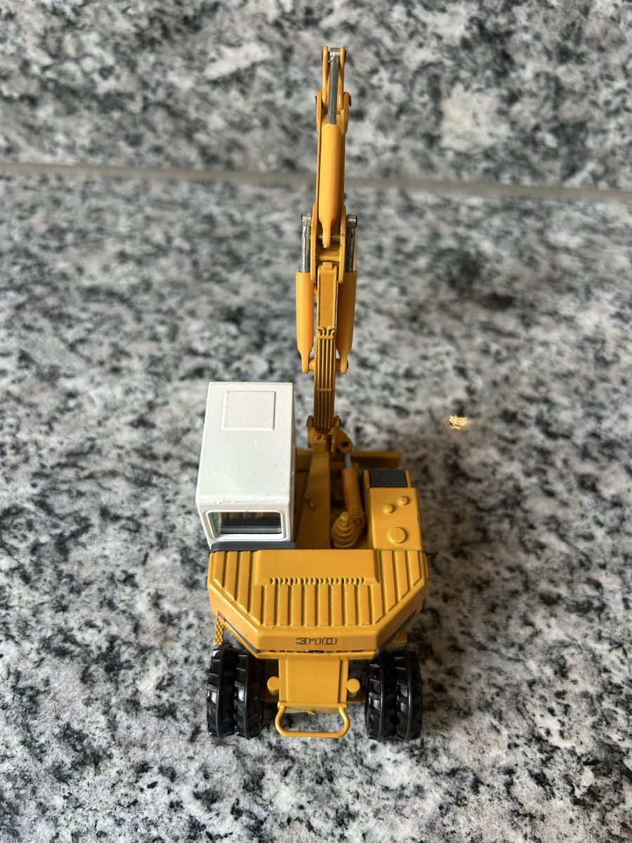 Liebherr Excavateurs: Liebherr 310 , 1:50 , Conrad – D'occasion à Horw par Tigercat635 3