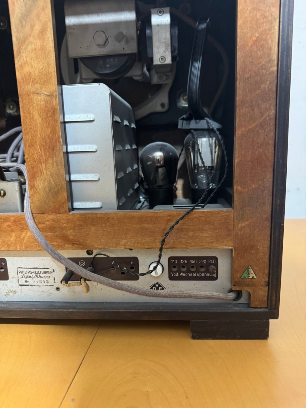 Blaupunkt Radio: Antiker Röhrenradio Blaupunkt – Usato da Mönchaltorf venduto da Speedy453 5