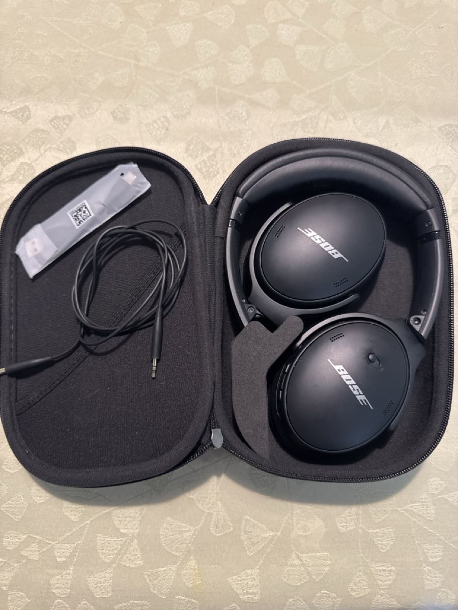 Bose Cuffie: Bose QC 45 – Usato da Meggen venduto da Caarter