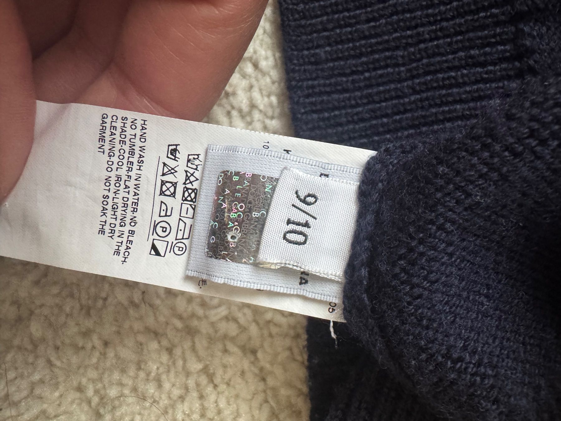 Dolce & Gabbana Pullover & Sweatshirts: D&G – Gebraucht aus Reinach AG von MineD 2