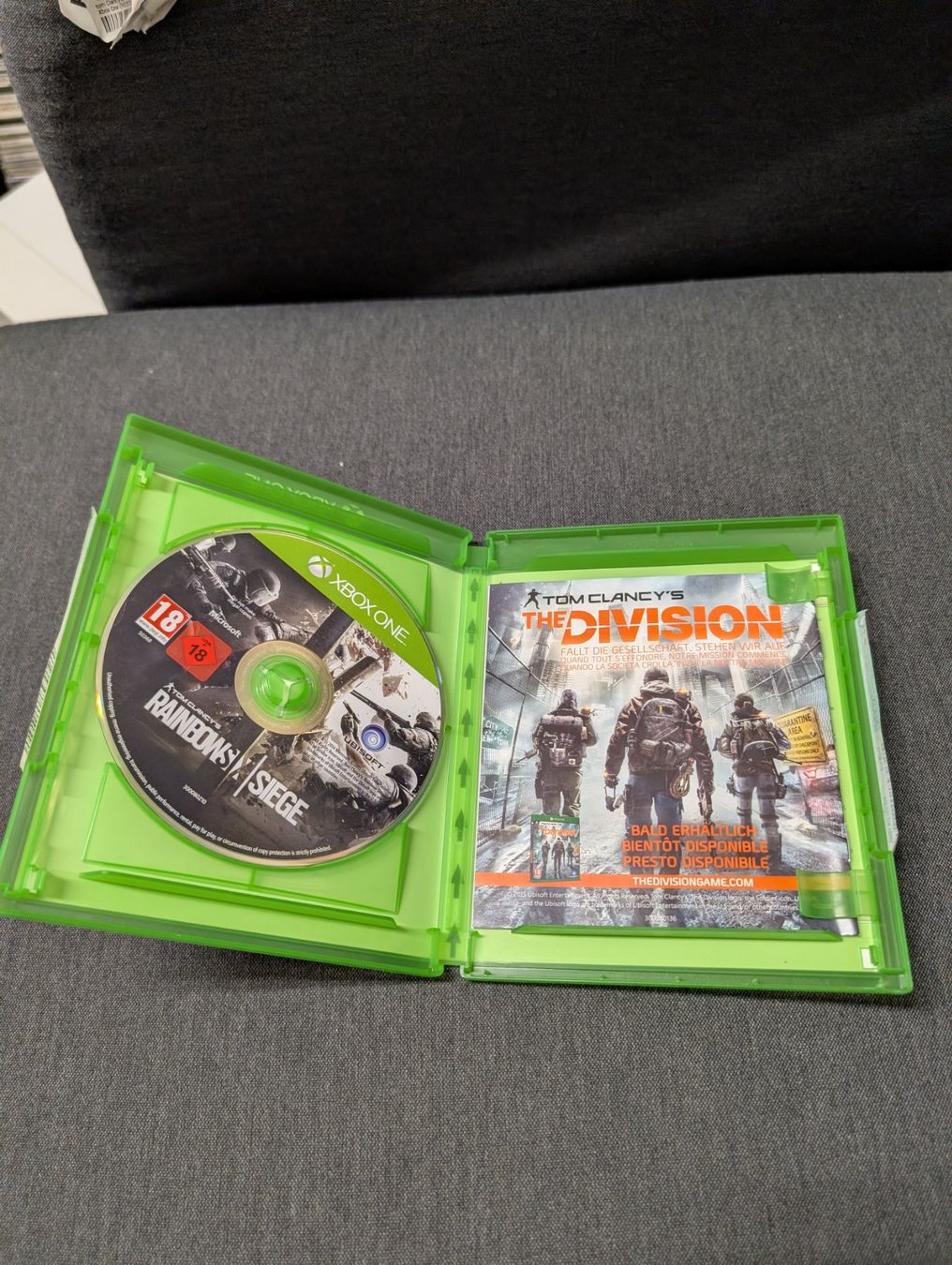 Giochi: Tom Clancy rainbow six siege Microsoft Xbox Series x / one – Usato da Giubiasco venduto da Ticinerd 2