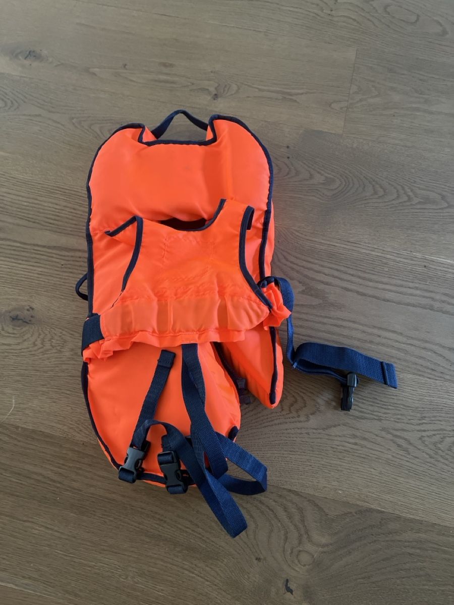 Helly Hansen Gilets de sauvetage: Kinder Schwimmweste Helly Hansen  – D'occasion à Zufikon par otava01 2