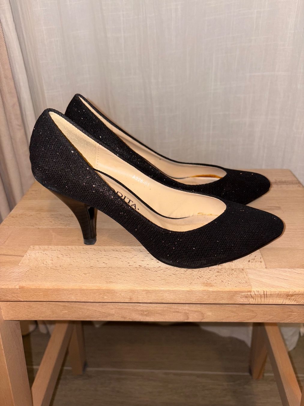 Scarpe da donna: Pumps, Schwarzer Glitter, Grösse 36, 5cm Absatz – Usato da Niederglatt ZH venduto da mat_7k7p 4