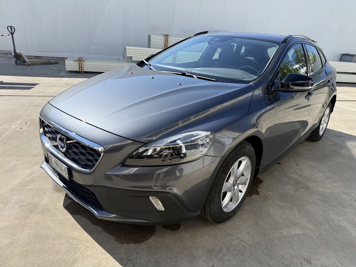 Volvo Autos: Volvo V40 CC Automat – Gebraucht aus Oberwil BL von anzelmo 7
