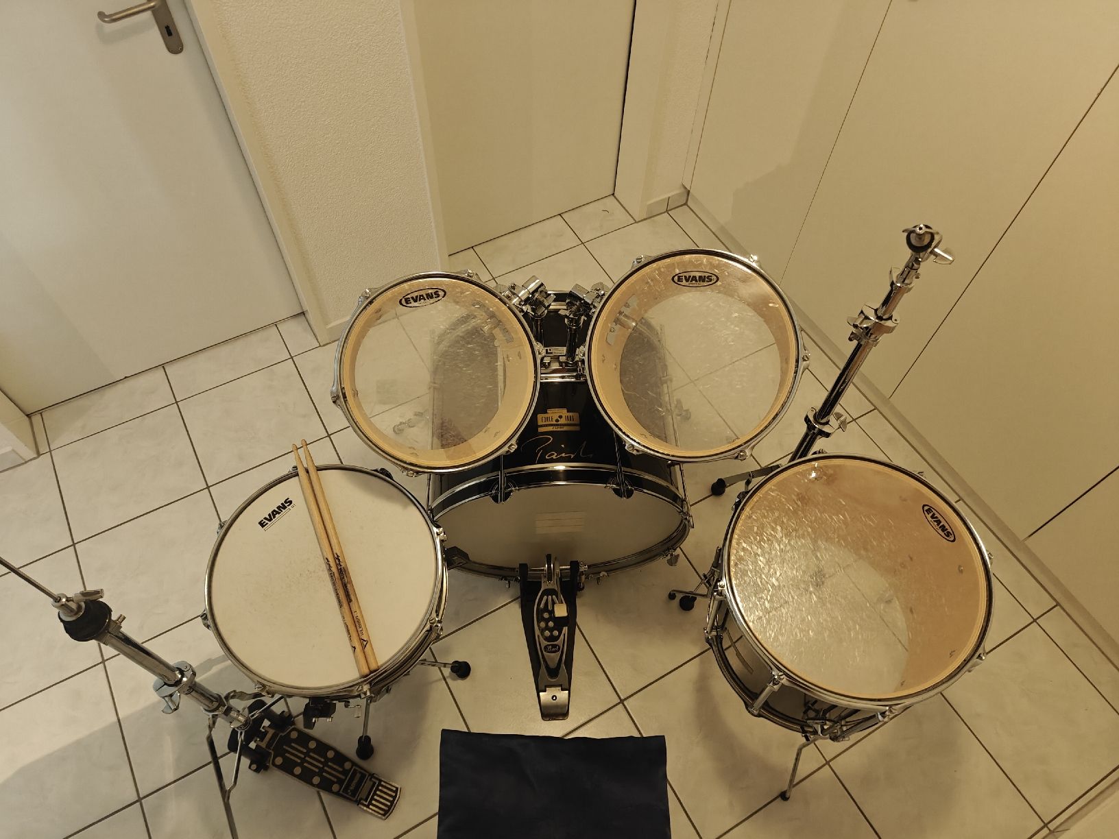 Sonor Strumenti musicali: Sonor Force 1000 black Schlagzeug Drumset – Usato da Sempach venduto da sam_z6d2 4