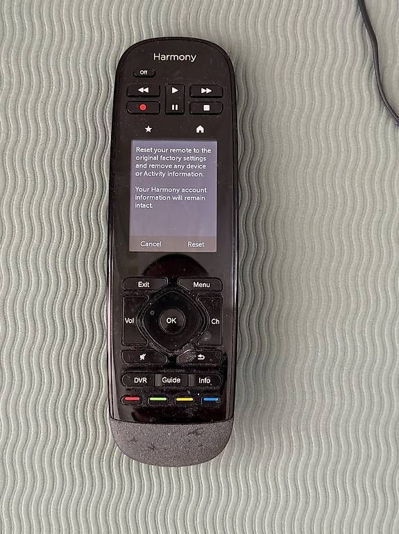 Logitech Télécommandes: Logitech Harmony Universalfernbedienung – D'occasion à Dietlikon par Pmt_zh 3