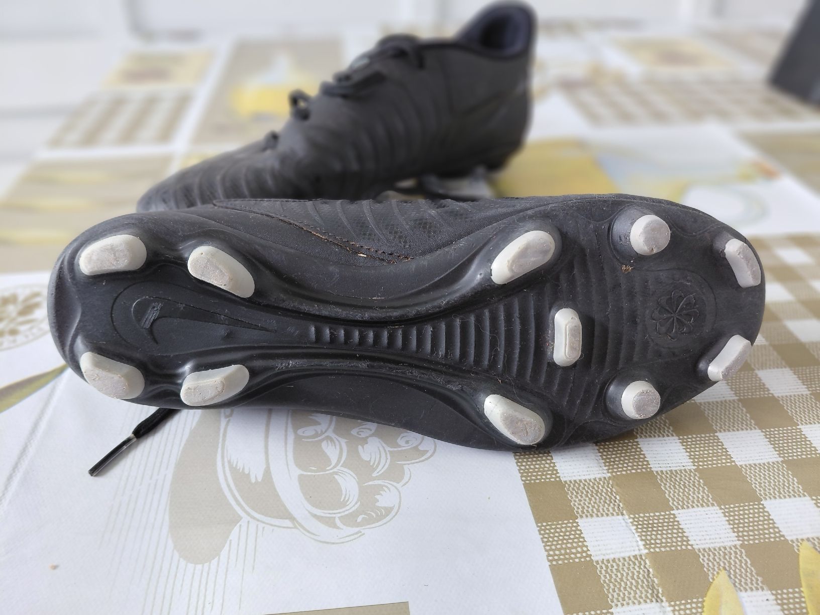 Nike Scarpe da uomo: Fussballschuhe Nike Phantom Gr. 40.5 – Usato da Münchwilen AG venduto da Choche1 2