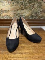 Elegante, schwarze Wildleder Pumps, Grösse 37