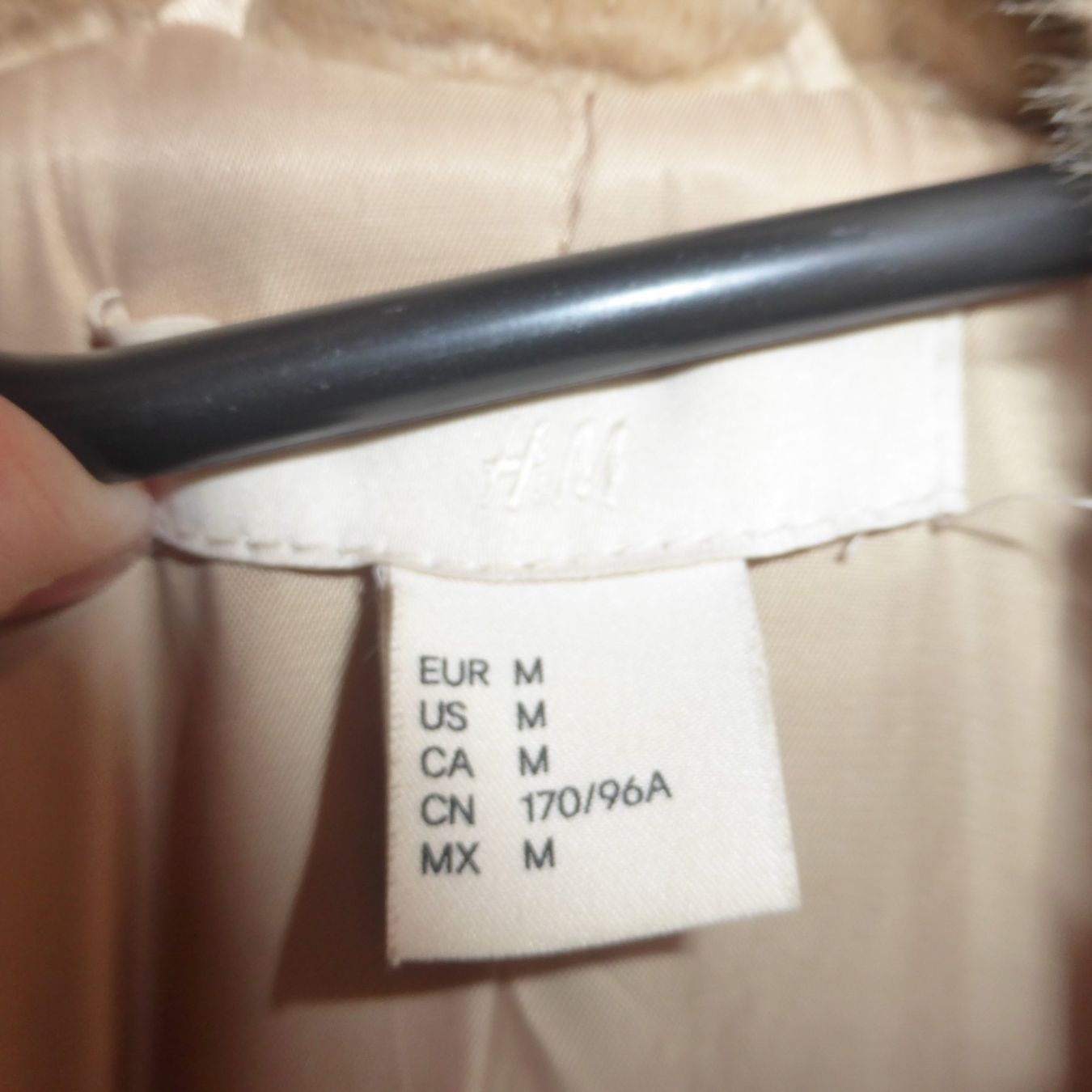 H&M Mäntel: Kunstfellmantel H&M, Gr. M – Gebraucht aus St.Gallen von regenbogen5 1