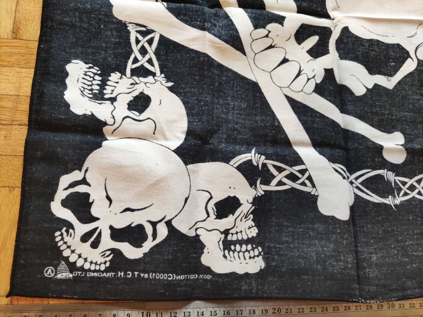 Stoffe: Skull Tuch – Neu (gemäss Beschreibung) aus Laufen von Sunjupite7 4