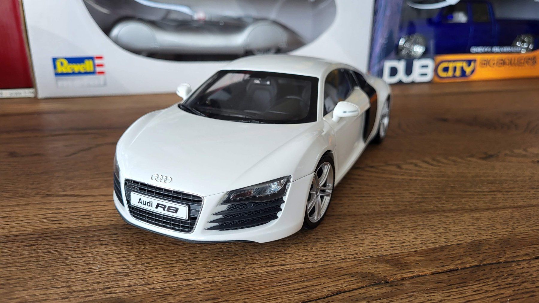 Kyosho Modellini d'auto: Audi R8 1:18 Kyosho – Usato da Rothrist venduto da Juana5 1