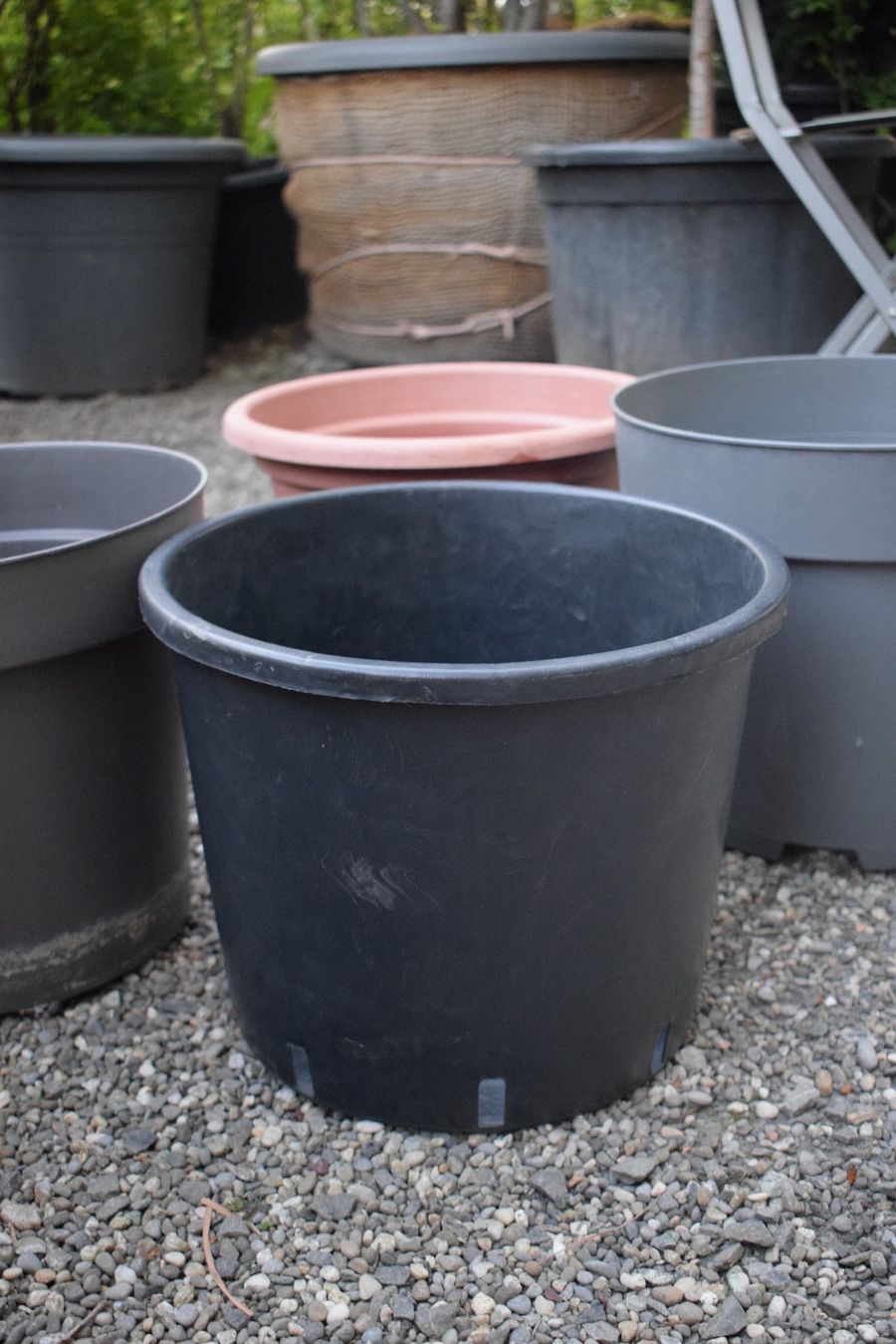 Vasi per fiori: 4x gr. Pflanztopf Pflanzentopf Blumentopf rund gross – Usato da Dulliken venduto da ichwettichhett 4