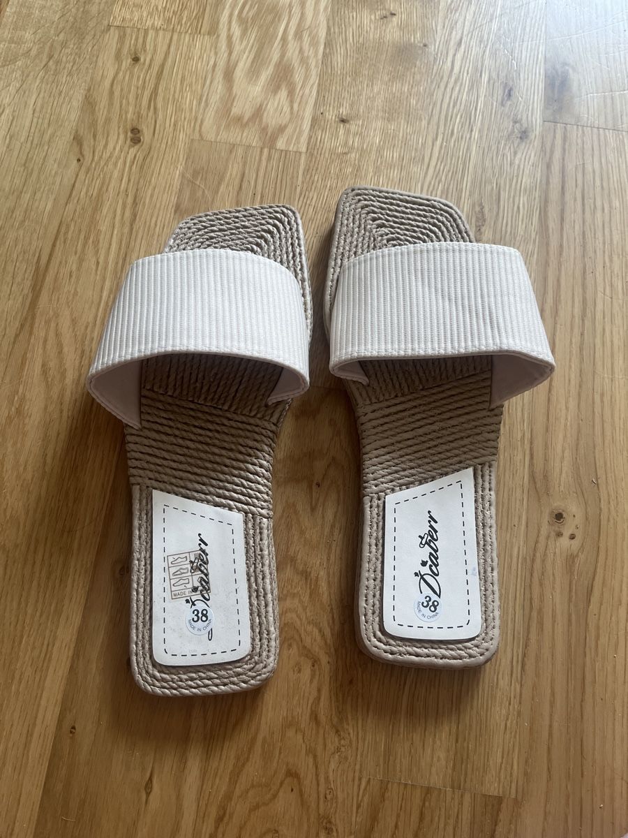 Damenschuhe: Sandales blanches – Neu und originalverpackt aus Le Locle von Mayd_h