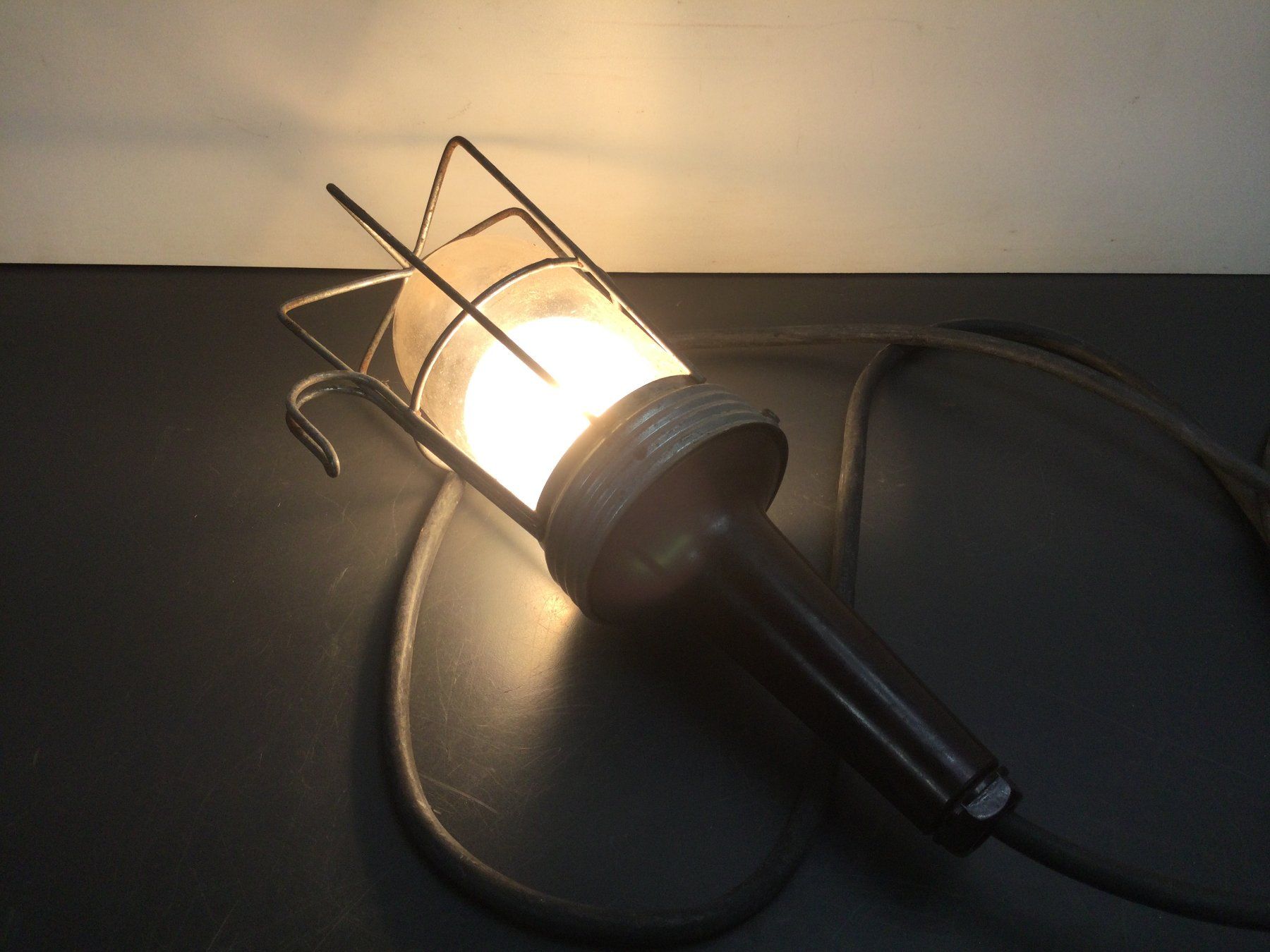 Lampade: Antike Hand Werkstatt Lampe mit Bakelit Griff – Usato da Wangen SZ venduto da kuriosum12 1