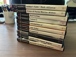 10 Playstation 2 Spiele (God of War, Baldurs Gate, etc)