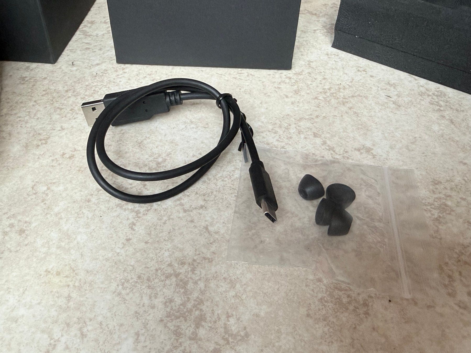 Cuffie: V-Moda Hexamove Lite – Écouteurs Bluetooth True Wireless – Usato da Perly venduto da Al93 6