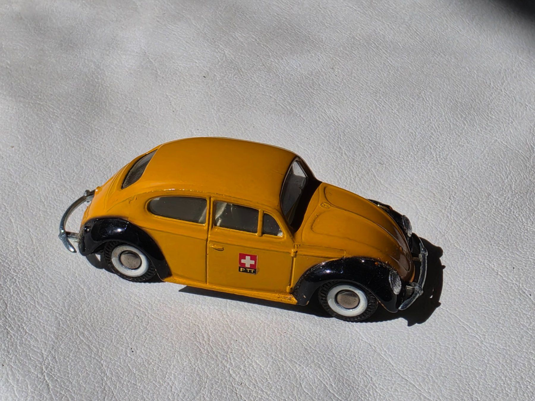 Tekno Voitures modèles: Tekno Denmark VW PTT 819 Käfer Schweizer Post Modellauto – D'occasion à Fischbach-Göslikon par PitBullDoll 1