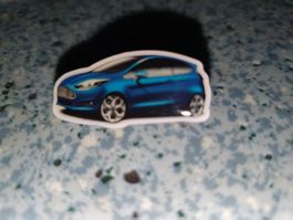 Ford Fiesta Pin / Anstecknadel / Fanartikel