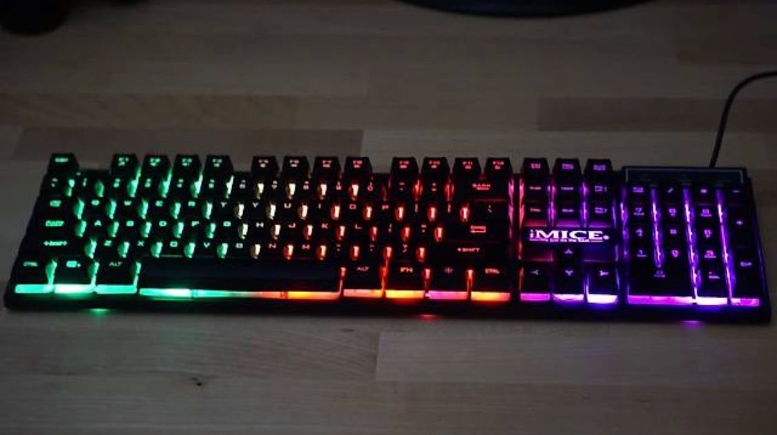 Tastiere: Gaming Tastatur – Nuovo e nell'imballaggio originale da Sissach venduto da Frecce3colori