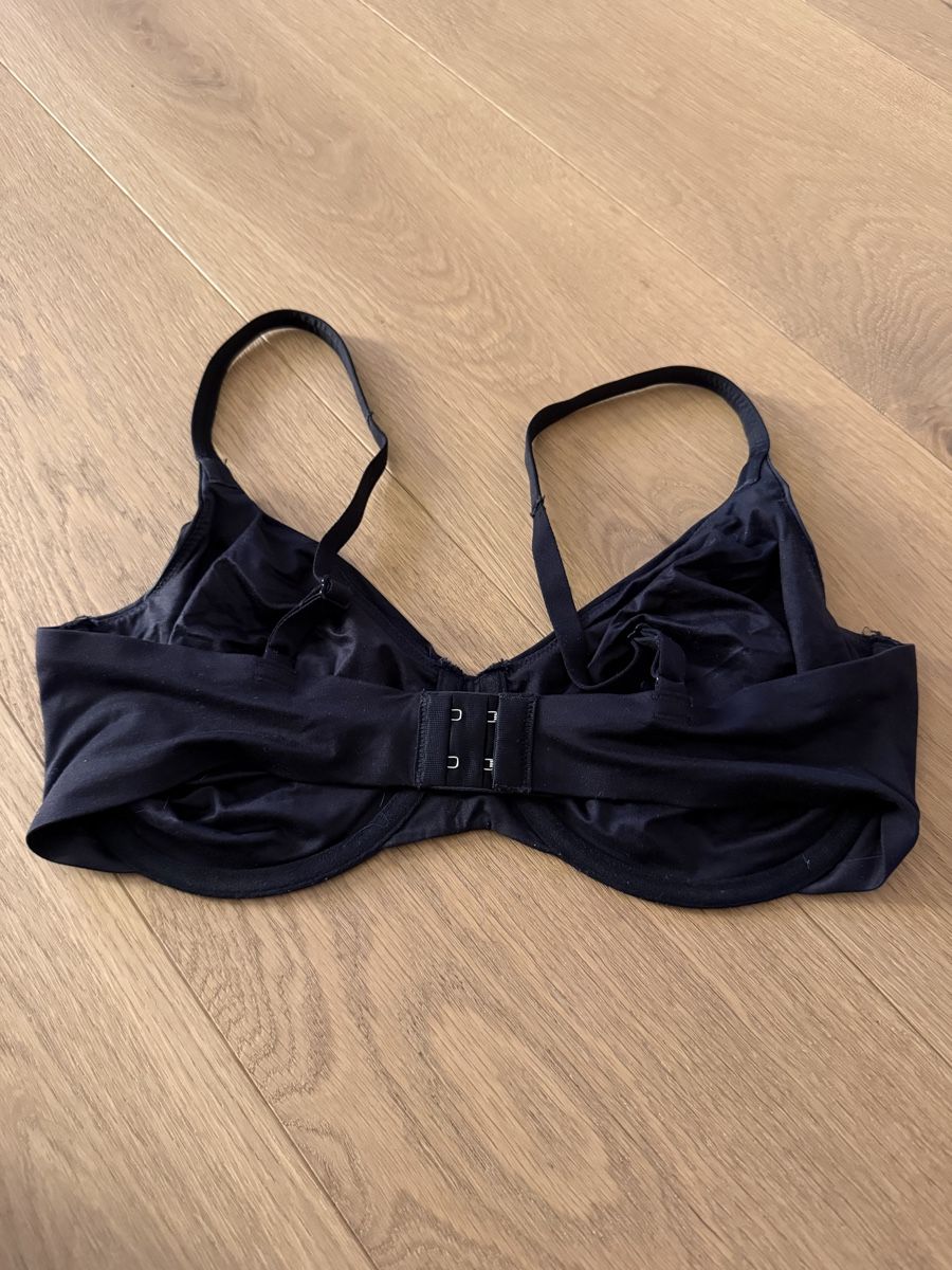 Triumph Altra biancheria intima: Triumph Body Make-Up BH 75E Schwarz – Usato da Wettswil venduto da Catli610 1