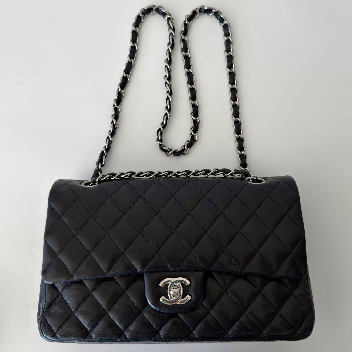 Chanel Taschen für Damen: Authentique Sac CHANEL Timeless Classique noir – Gebraucht aus Carouge GE von loveluxury 1