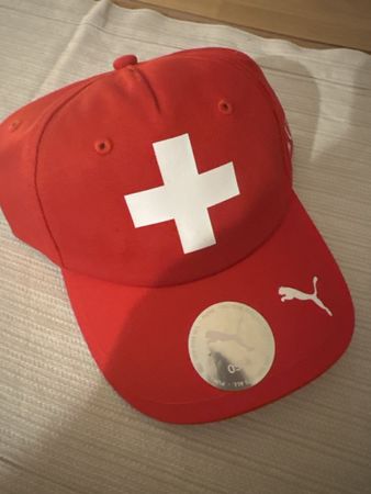 Puma Kappe rot Schweiz Grösse OSFA neu mit Etikett