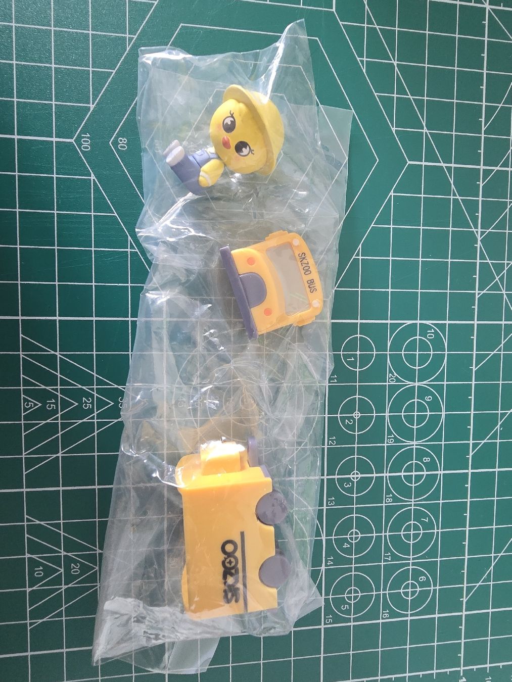 Statuette: stray kids skzoo bus gatcha – Usato da Neuchâtel venduto da mag_q5kc