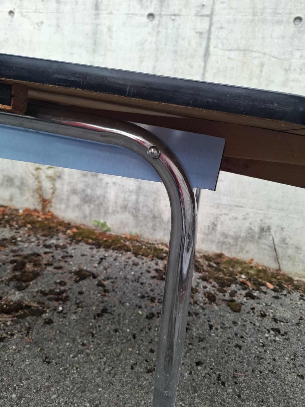 Tavoli: Table en formica – Usato da Neuchatel venduto da michounet.marie 2