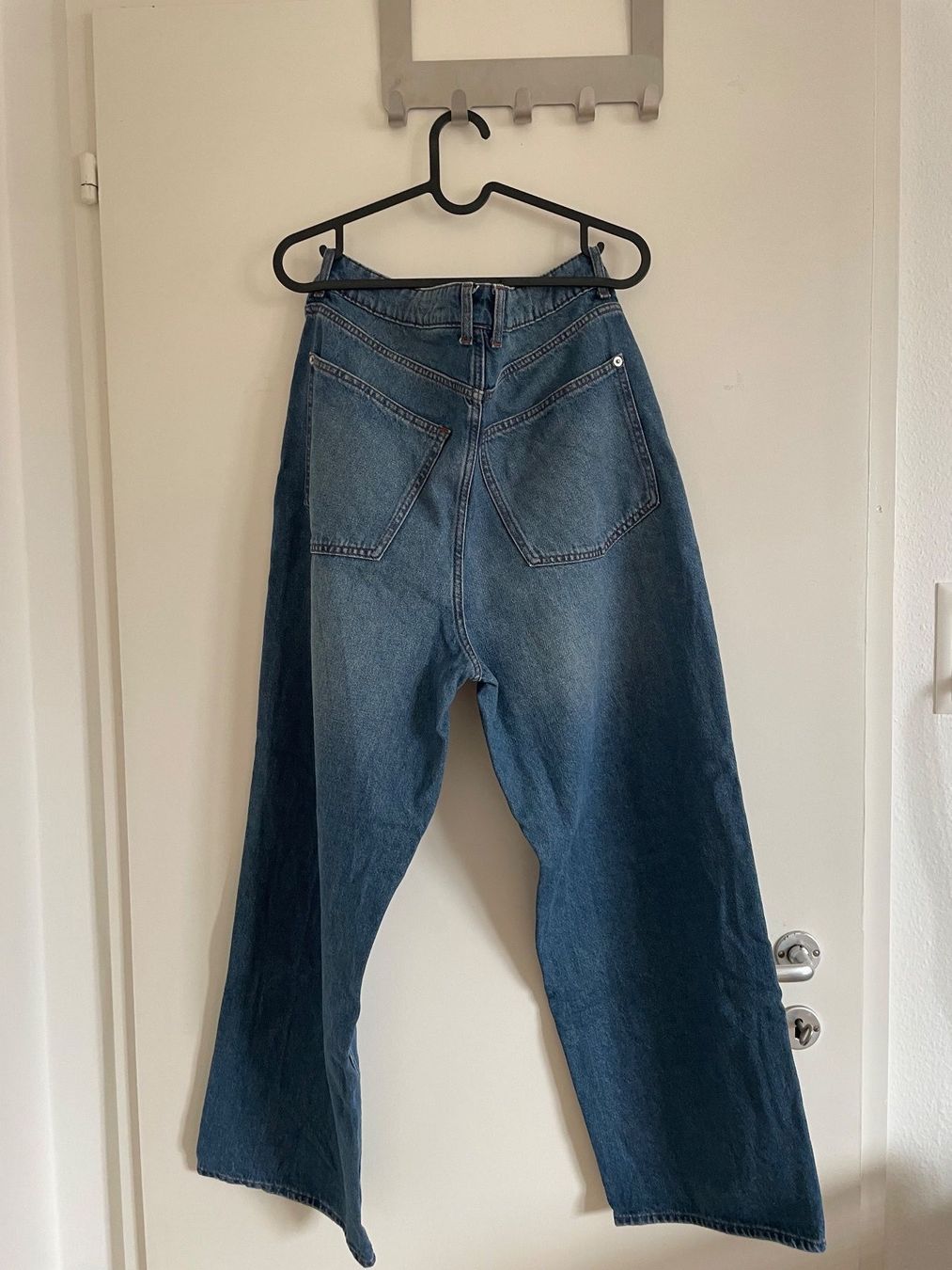 Jeans: Oversized Jeans – Usato da Basel venduto da schnudibu 1