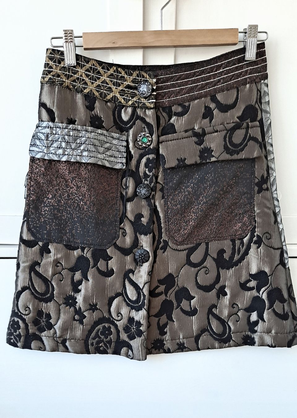 Desigual Gonne: Desigual Rock Gr. 34 – Usato da Liestal venduto da Mas-Y-Mas 5
