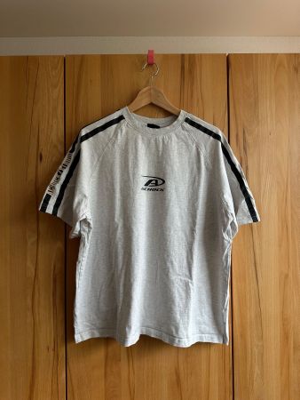 Grauer T-Shirt Grösse L guter Zustand