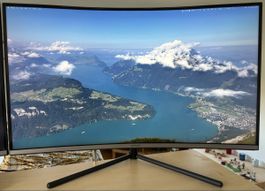 4K UHD Monitor 32” Curved Samsung U32R590CWR