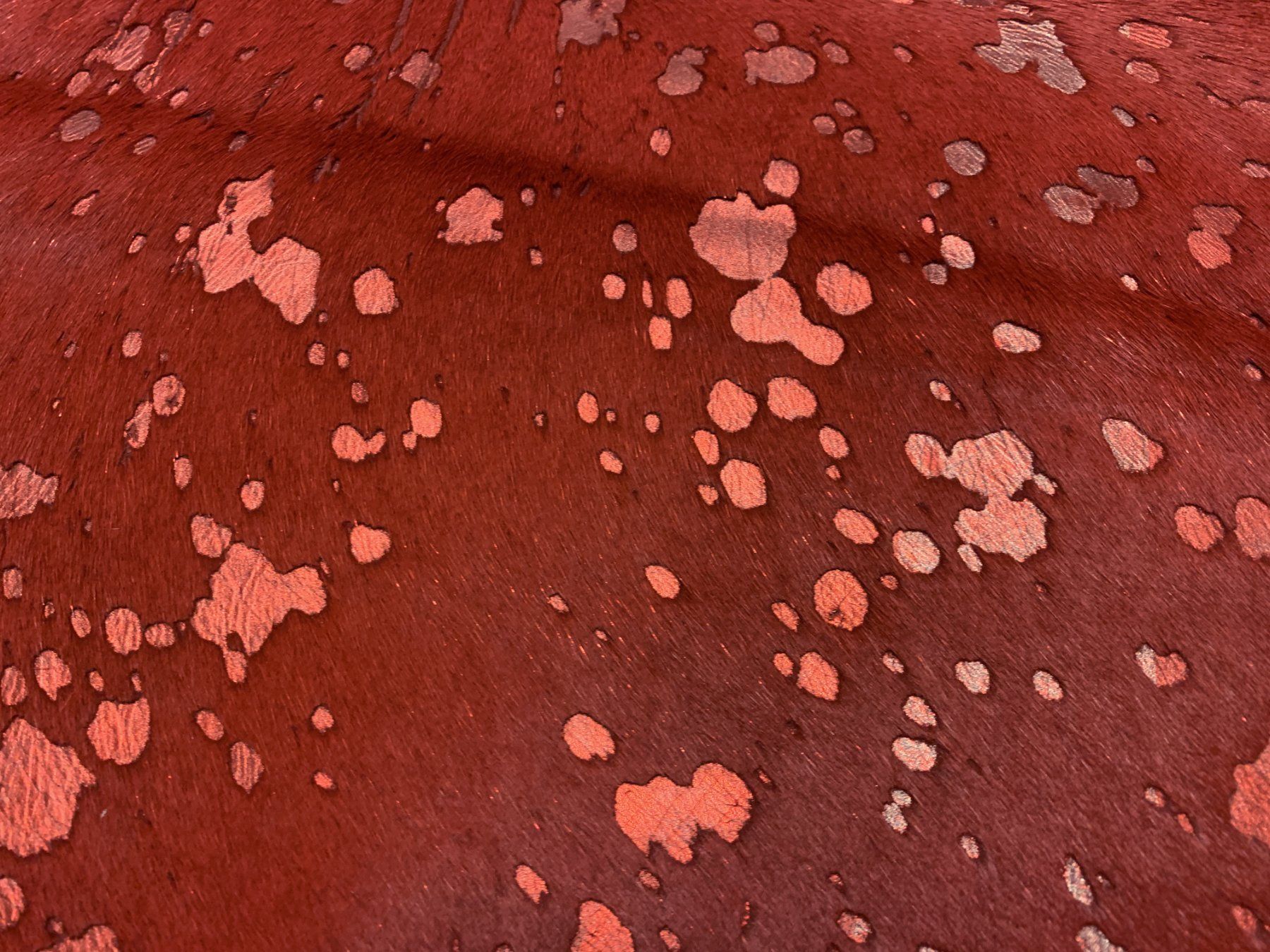 Tappeti: echtes Kalbfell Red metal – Nuovo e nell'imballaggio originale da Arbedo venduto da patagonialeatherrugs 2