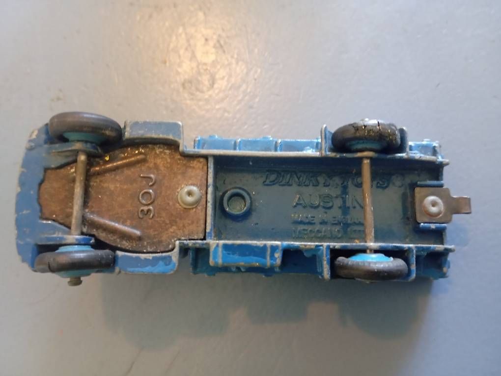 Dinky Toys Modellini d'auto: Dinky Toys Austin Nr 30 J – Usato da Basel venduto da Petergunn 4