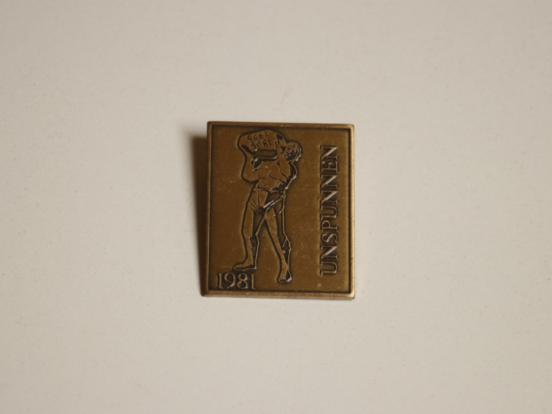 Placchette & Badge: Pin – Usato da Zofingen venduto da dodolino65