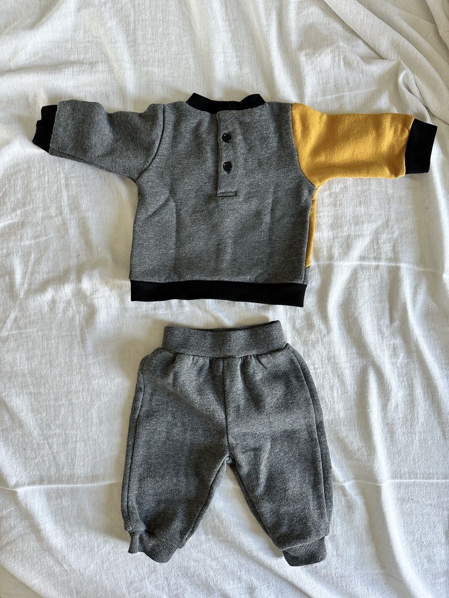 Lotti & Set di vestiti: Ensemble jogging bébé 3mois – Usato da Genève venduto da tng_drq8 1