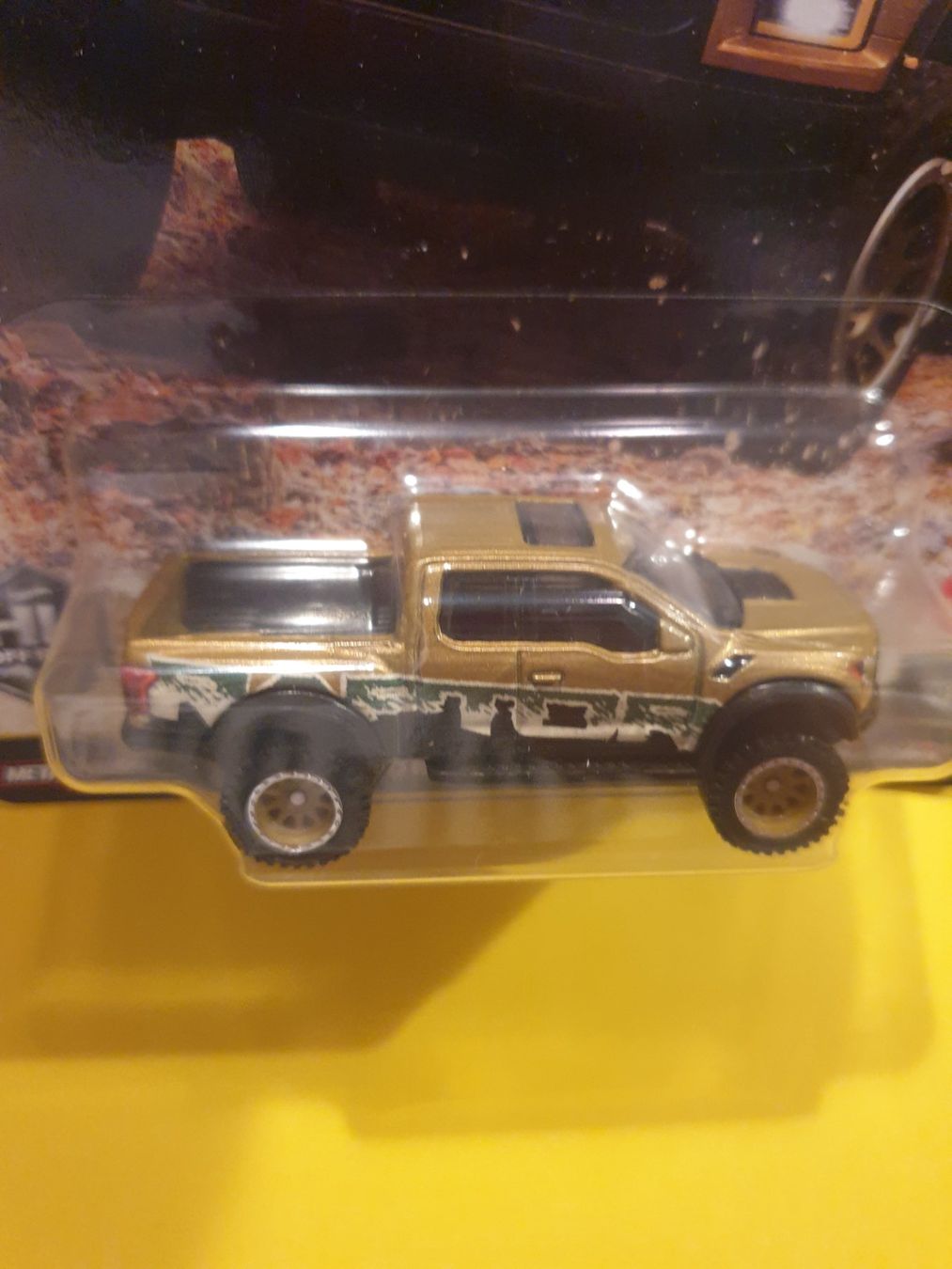Hot Wheels Modellini d'auto: Hot Wheels 2017 FORD F-150 RAPTOR – Nuovo e nell'imballaggio originale da Oftringen venduto da Rotor 3
