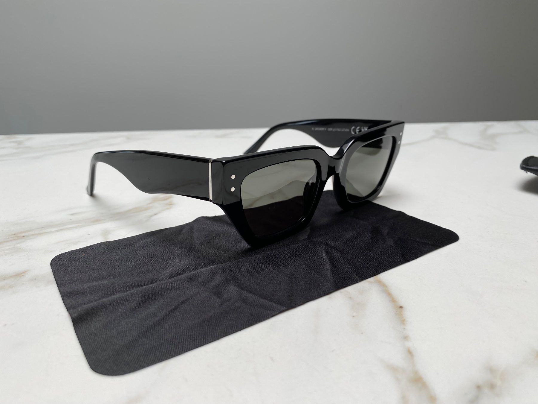 Massimo Dutti Occhiali & Lenti: Damen Sonnenbrillen MASSIMO DUTTI – Usato da Richterswil venduto da Busanca 3