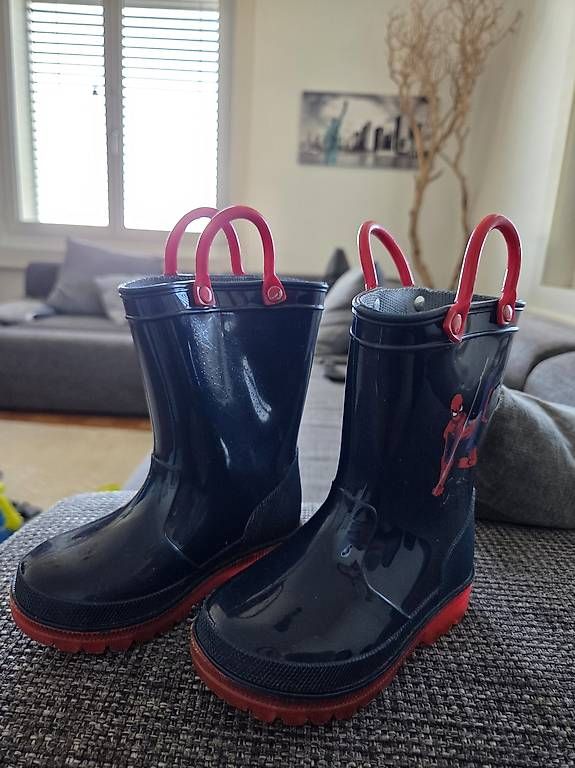 Scarpe per ragazzi: Bottes Spiderman – Usato da Neuchâtel venduto da Stwatch