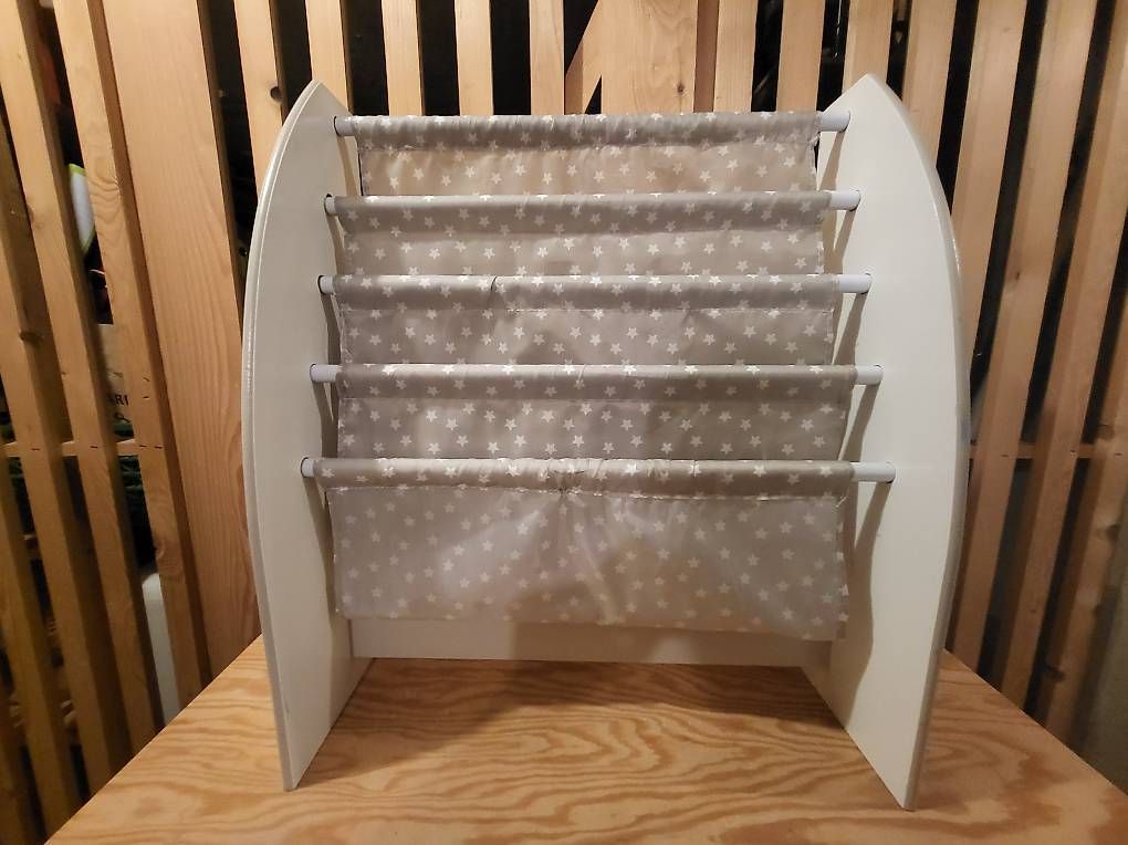 Scaffali: Bücherregal Kindrrzimmer – Usato da Bern venduto da Majita86